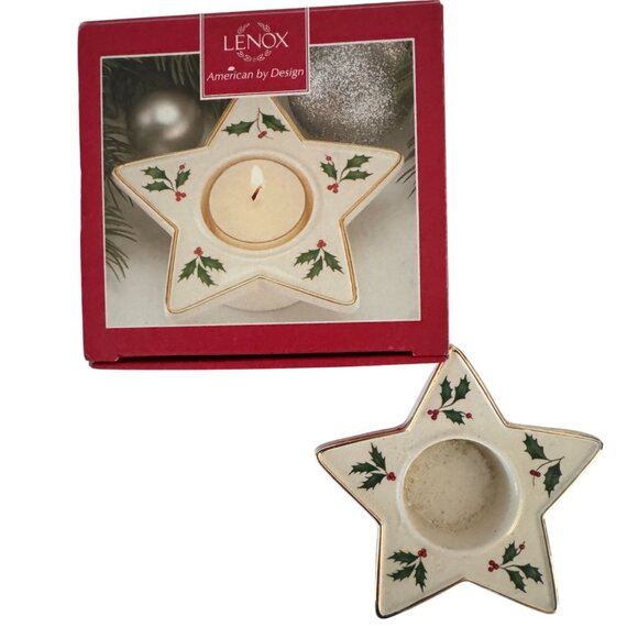Lenox Star-Shaped Ceramic Tealight Candle Holder With Holly & Berries Design - Picture 1 of 3